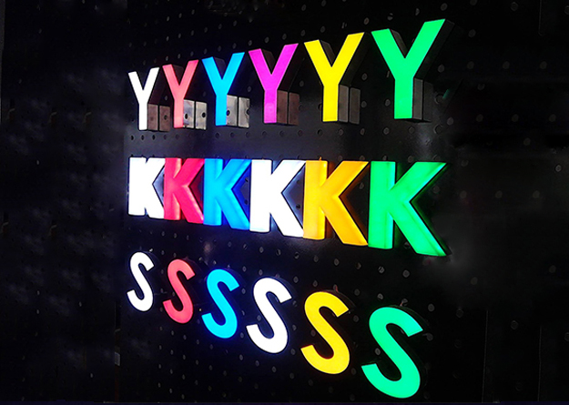 LED吸塑發(fā)光字